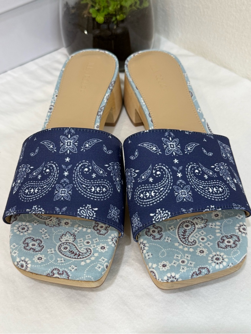 Villa Rouge Navy & Light Blue Paisley Slide Mules Size 9 NIB